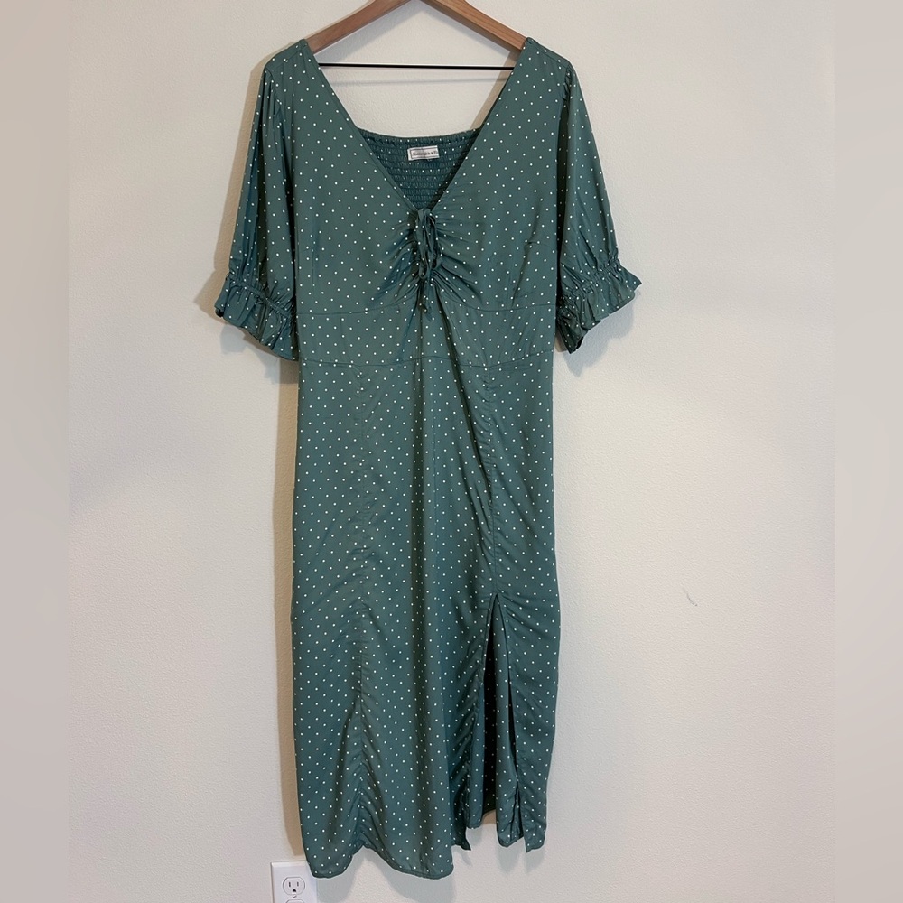 Abercrombie & Fitch Puff Sleeve Polka Dot Midi Dress